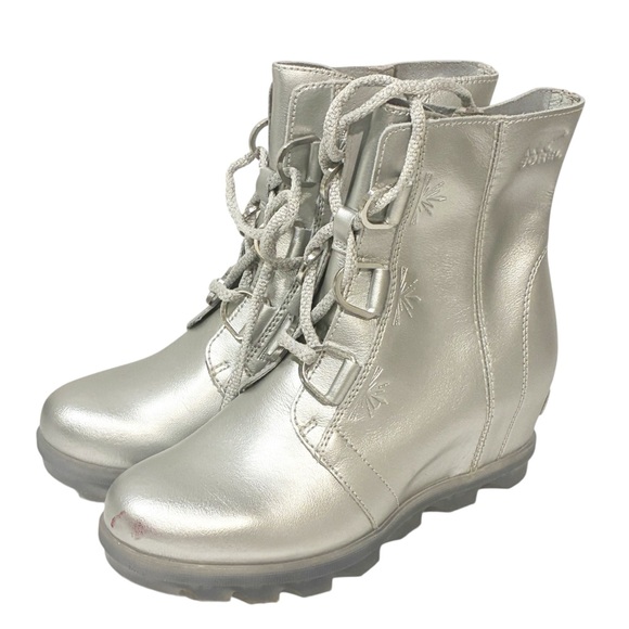 Sorel Disney Frozen Joan Of Arctic Leather Wedge Boots Womens Size